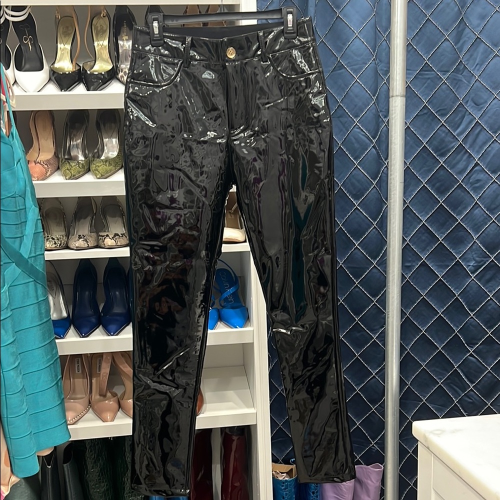 Stylish Black faux leather pants SZ6